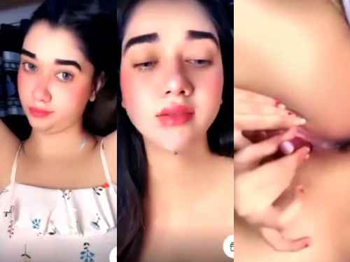 Tamanna Nangi Boobs Pussy aur Ass Dikhiya aur Masturbat kiya Tango Live Pe